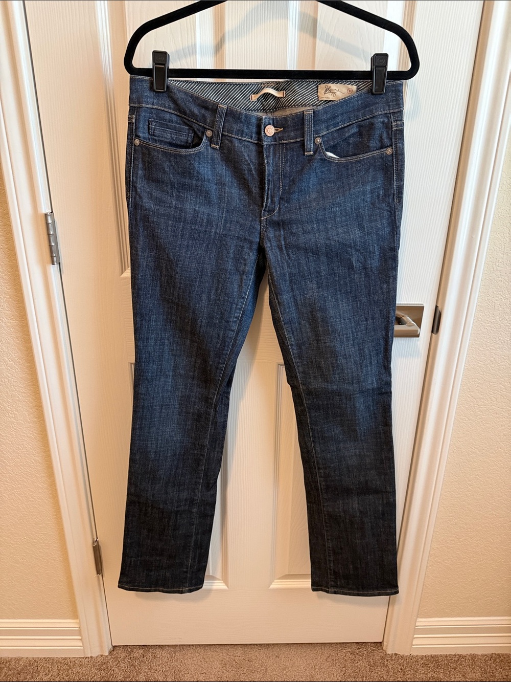 GAP Straight-Leg Jeans in Dark Indigo Wash